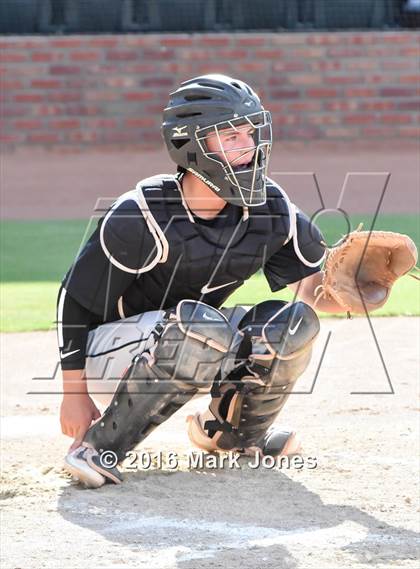 Thumbnail 2 in Apache Junction vs. Joy Christian (AIA D4 Final) photogallery.