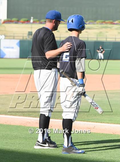 Thumbnail 2 in Apache Junction vs. Joy Christian (AIA D4 Final) photogallery.