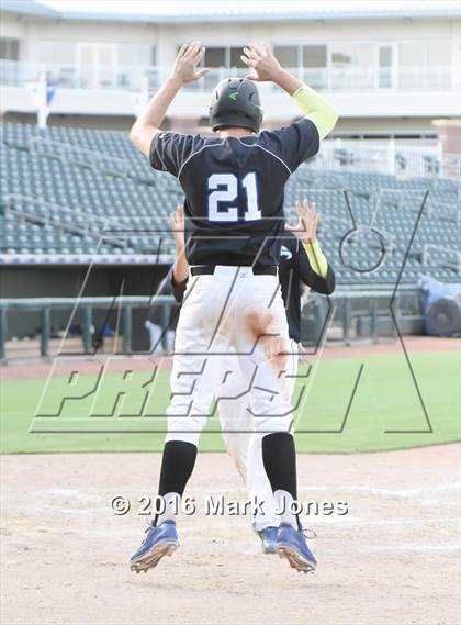 Thumbnail 1 in Apache Junction vs. Joy Christian (AIA D4 Final) photogallery.