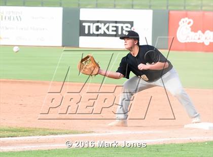 Thumbnail 3 in Apache Junction vs. Joy Christian (AIA D4 Final) photogallery.