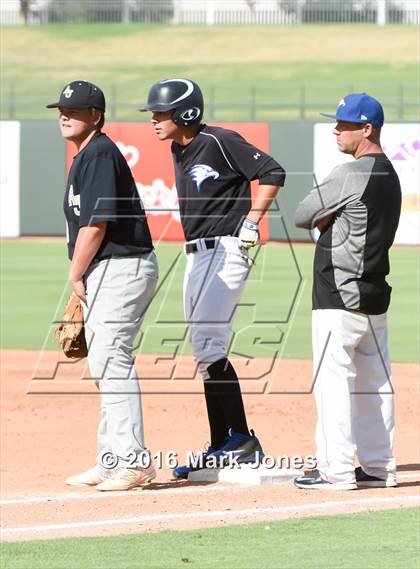 Thumbnail 3 in Apache Junction vs. Joy Christian (AIA D4 Final) photogallery.