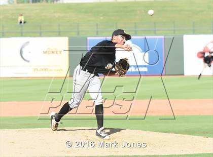 Thumbnail 2 in Apache Junction vs. Joy Christian (AIA D4 Final) photogallery.