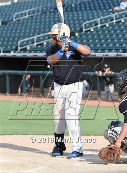 Thumbnail 3 in Apache Junction vs. Joy Christian (AIA D4 Final) photogallery.