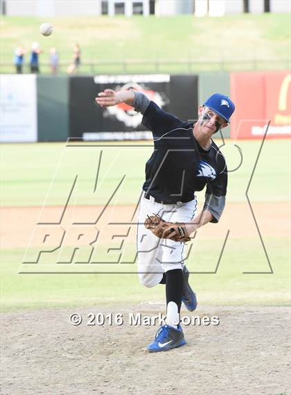 Thumbnail 3 in Apache Junction vs. Joy Christian (AIA D4 Final) photogallery.
