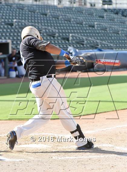 Thumbnail 3 in Apache Junction vs. Joy Christian (AIA D4 Final) photogallery.