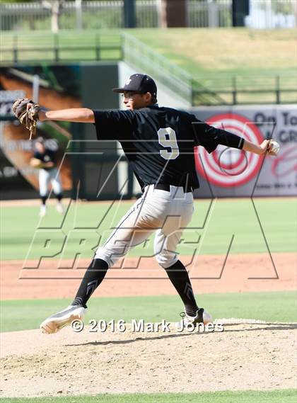 Thumbnail 3 in Apache Junction vs. Joy Christian (AIA D4 Final) photogallery.
