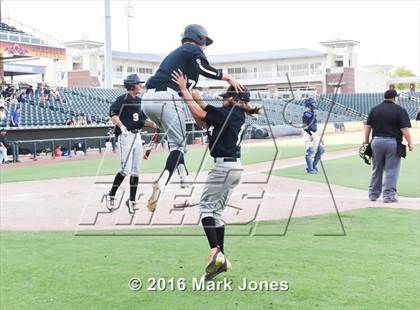 Thumbnail 3 in Apache Junction vs. Joy Christian (AIA D4 Final) photogallery.