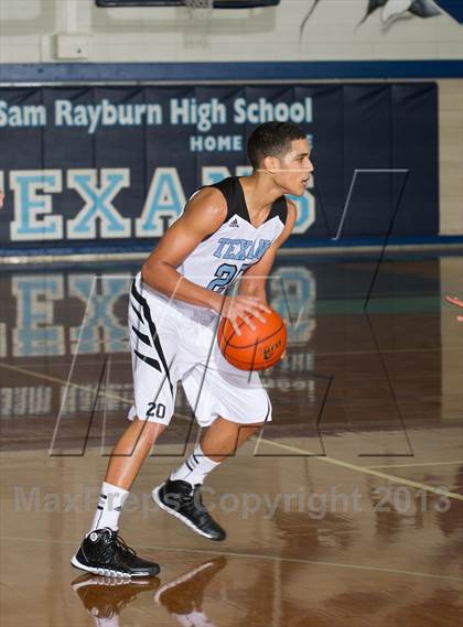 Thumbnail 1 in Fort Bend Marshall vs. Atascocita (McDonald's Texas Invitational) photogallery.