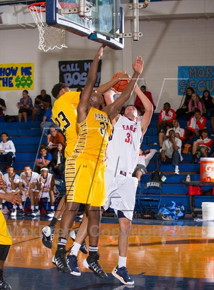 Thumbnail 3 in Fort Bend Marshall vs. Atascocita (McDonald's Texas Invitational) photogallery.