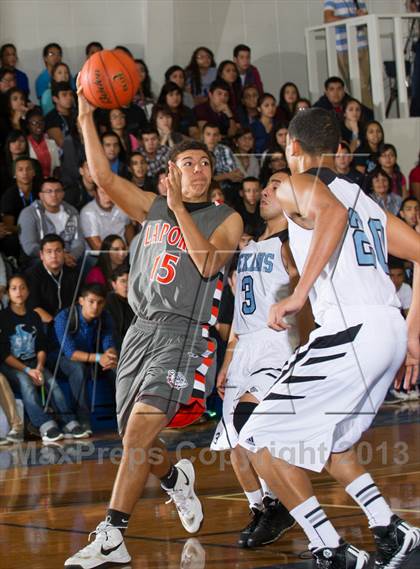 Thumbnail 3 in Fort Bend Marshall vs. Atascocita (McDonald's Texas Invitational) photogallery.