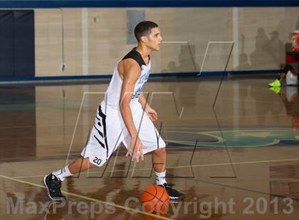 Thumbnail 1 in Fort Bend Marshall vs. Atascocita (McDonald's Texas Invitational) photogallery.