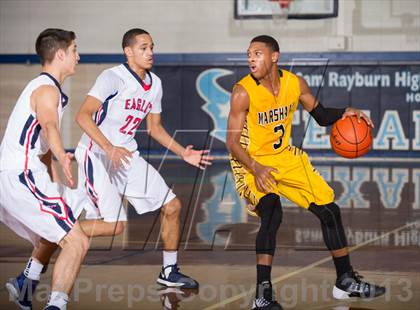 Thumbnail 3 in Fort Bend Marshall vs. Atascocita (McDonald's Texas Invitational) photogallery.