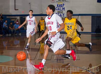 Thumbnail 3 in Fort Bend Marshall vs. Atascocita (McDonald's Texas Invitational) photogallery.