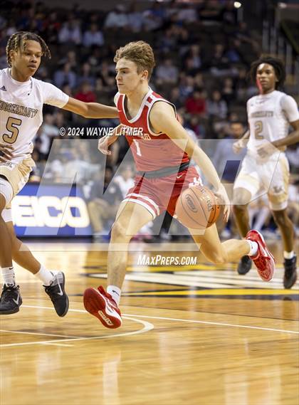 Thumbnail 2 in Beechwood vs Lloyd (2024 9th Region Boys Basketball Tournament) photogallery.
