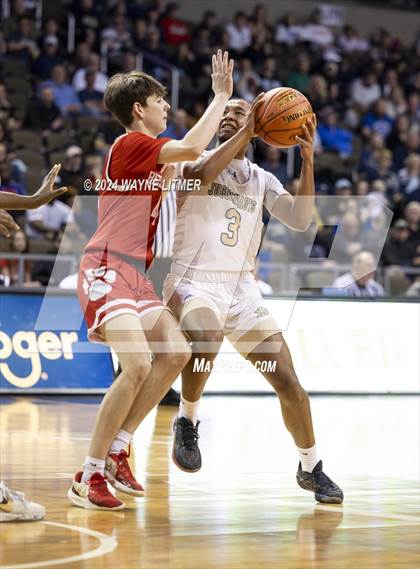 Thumbnail 1 in Beechwood vs Lloyd (2024 9th Region Boys Basketball Tournament) photogallery.