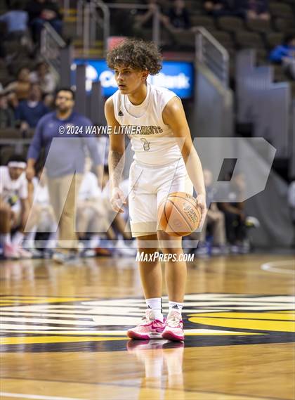 Thumbnail 3 in Beechwood vs Lloyd (2024 9th Region Boys Basketball Tournament) photogallery.