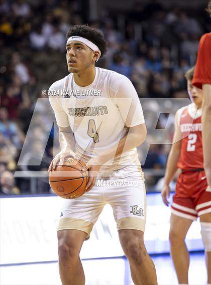 Thumbnail 1 in Beechwood vs Lloyd (2024 9th Region Boys Basketball Tournament) photogallery.