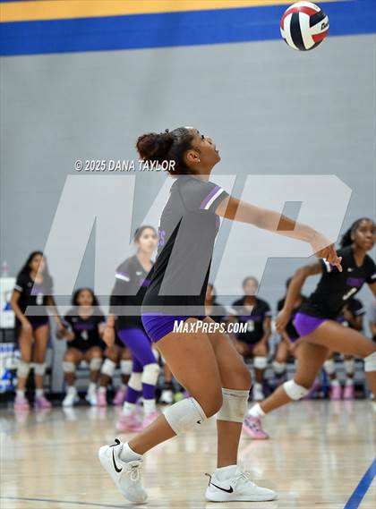 Thumbnail 2 in Godley vs. Crowley (2025 Brock Showcase Varsity Tournament) photogallery.
