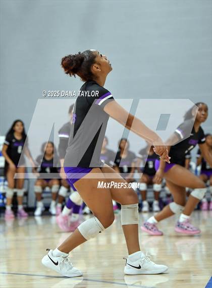 Thumbnail 1 in Godley vs. Crowley (2025 Brock Showcase Varsity Tournament) photogallery.