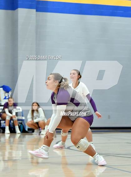 Thumbnail 1 in Godley vs. Crowley (2025 Brock Showcase Varsity Tournament) photogallery.