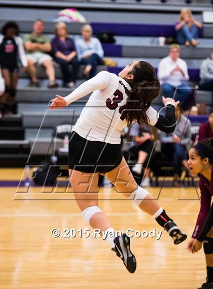 Thumbnail 2 in Fayetteville vs. Springdale photogallery.