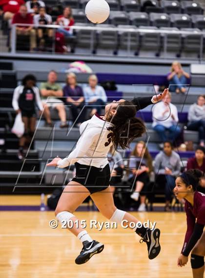 Thumbnail 3 in Fayetteville vs. Springdale photogallery.