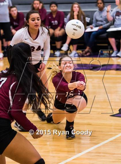 Thumbnail 2 in Fayetteville vs. Springdale photogallery.