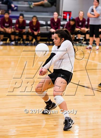 Thumbnail 2 in Fayetteville vs. Springdale photogallery.