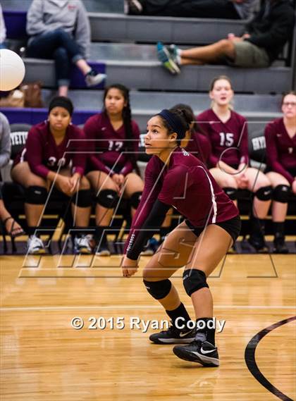 Thumbnail 2 in Fayetteville vs. Springdale photogallery.