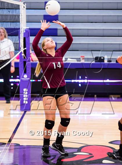 Thumbnail 2 in Fayetteville vs. Springdale photogallery.