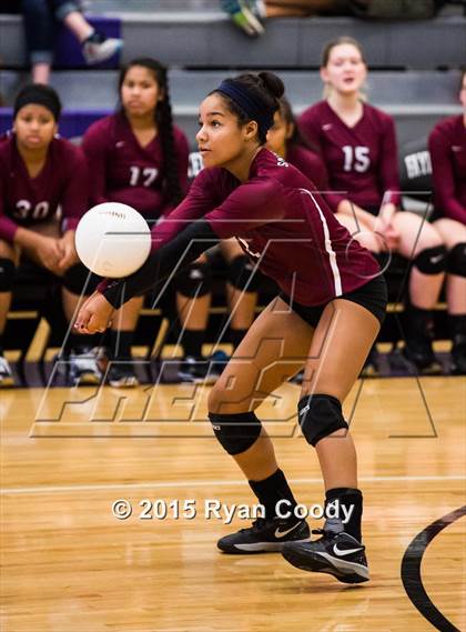 Thumbnail 3 in Fayetteville vs. Springdale photogallery.
