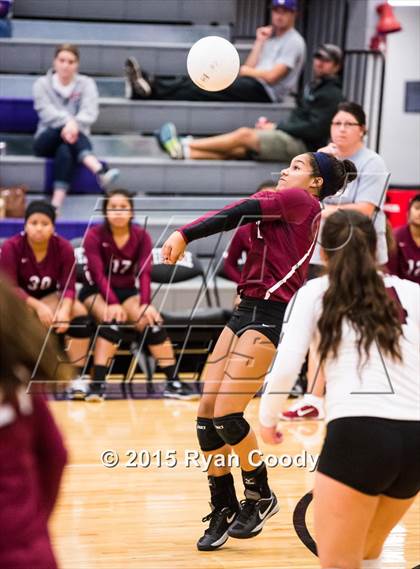Thumbnail 2 in Fayetteville vs. Springdale photogallery.