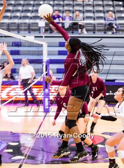 Thumbnail 1 in Fayetteville vs. Springdale photogallery.
