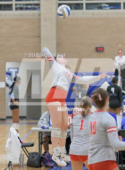 Thumbnail 3 in Bellville vs Brazoswood (Needville Tournament) photogallery.