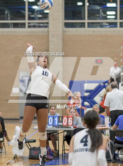 Thumbnail 2 in Bellville vs Brazoswood (Needville Tournament) photogallery.