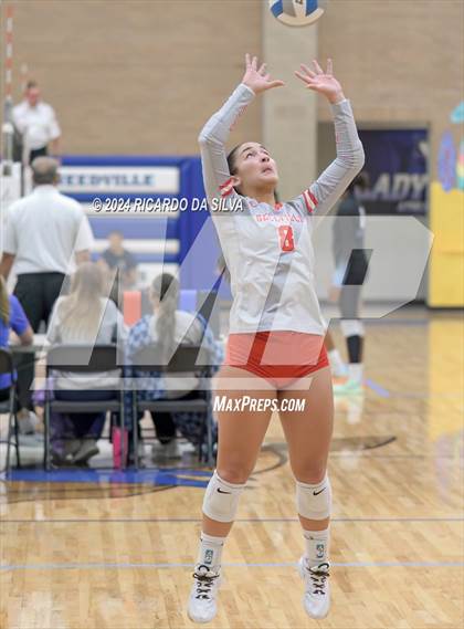 Thumbnail 2 in Bellville vs Brazoswood (Needville Tournament) photogallery.