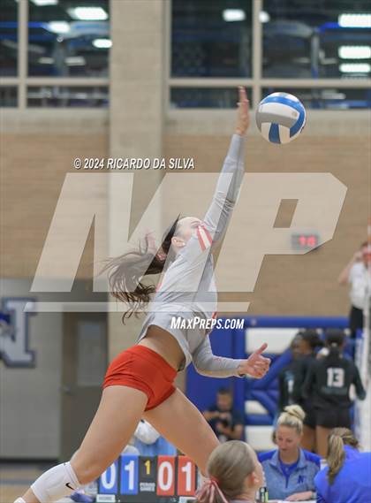 Thumbnail 3 in Bellville vs Brazoswood (Needville Tournament) photogallery.