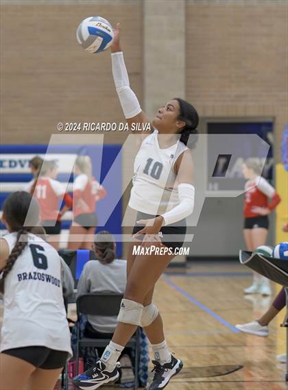 Thumbnail 1 in Bellville vs Brazoswood (Needville Tournament) photogallery.
