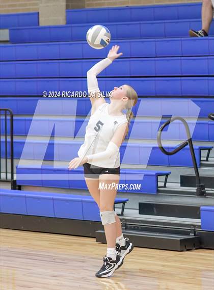 Thumbnail 3 in Bellville vs Brazoswood (Needville Tournament) photogallery.