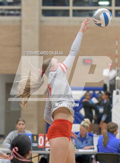 Thumbnail 3 in Bellville vs Brazoswood (Needville Tournament) photogallery.