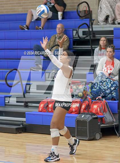 Thumbnail 3 in Bellville vs Brazoswood (Needville Tournament) photogallery.