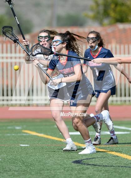 Thumbnail 1 in Tesoro @ JSerra Catholic photogallery.