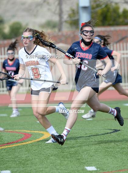 Thumbnail 1 in Tesoro @ JSerra Catholic photogallery.