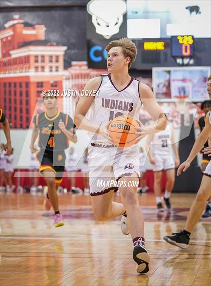 Thumbnail 2 in Elko vs. Somerset Academy Losee (NIAA Class 3A State Boys Semifinal) photogallery.