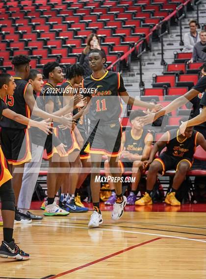 Thumbnail 3 in Elko vs. Somerset Academy Losee (NIAA Class 3A State Boys Semifinal) photogallery.