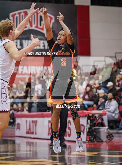 Thumbnail 3 in Elko vs. Somerset Academy Losee (NIAA Class 3A State Boys Semifinal) photogallery.
