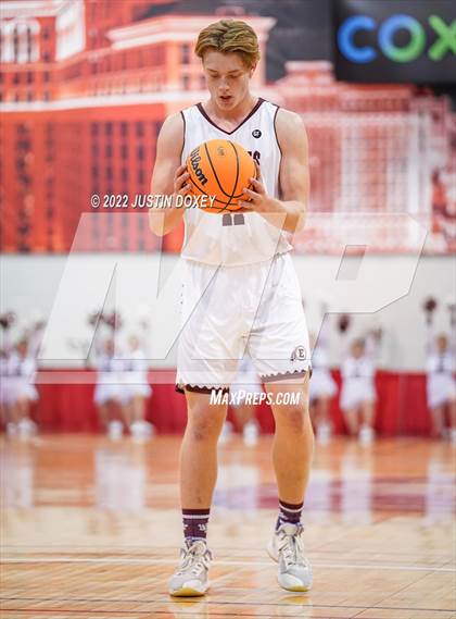 Thumbnail 3 in Elko vs. Somerset Academy Losee (NIAA Class 3A State Boys Semifinal) photogallery.