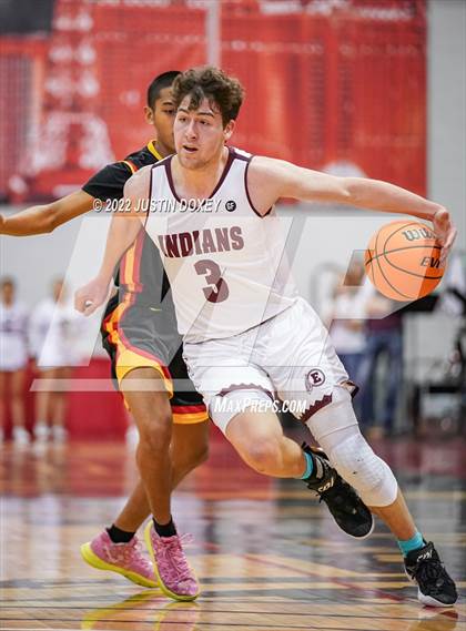 Thumbnail 2 in Elko vs. Somerset Academy Losee (NIAA Class 3A State Boys Semifinal) photogallery.