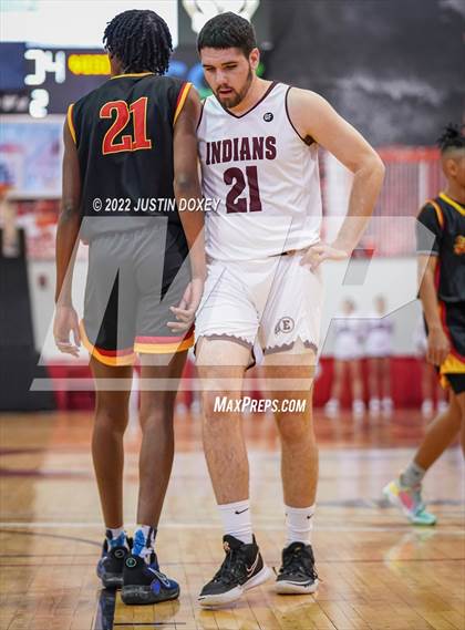 Thumbnail 2 in Elko vs. Somerset Academy Losee (NIAA Class 3A State Boys Semifinal) photogallery.