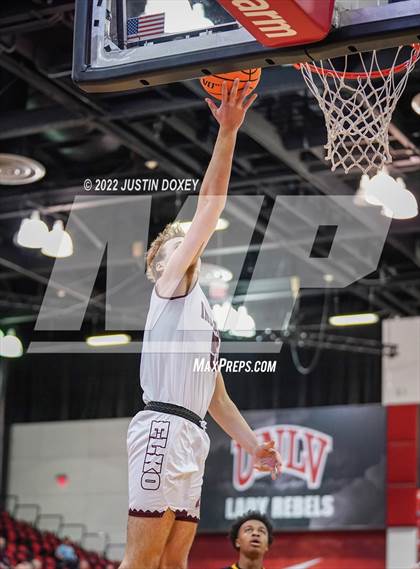 Thumbnail 1 in Elko vs. Somerset Academy Losee (NIAA Class 3A State Boys Semifinal) photogallery.